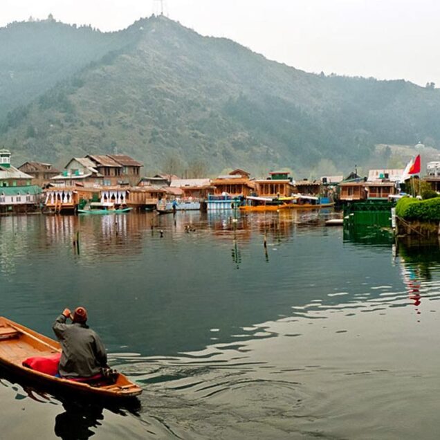 Kashmir( 3Nights/4 Days)